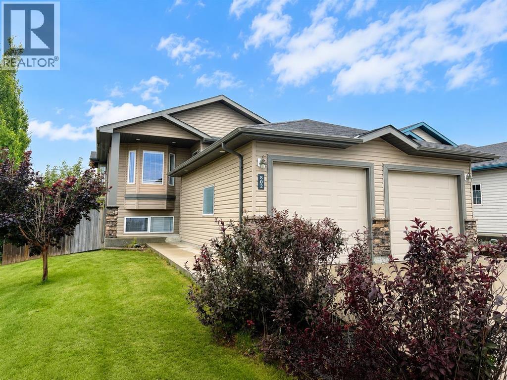 Property for sale at 802 Aberdeen Place W