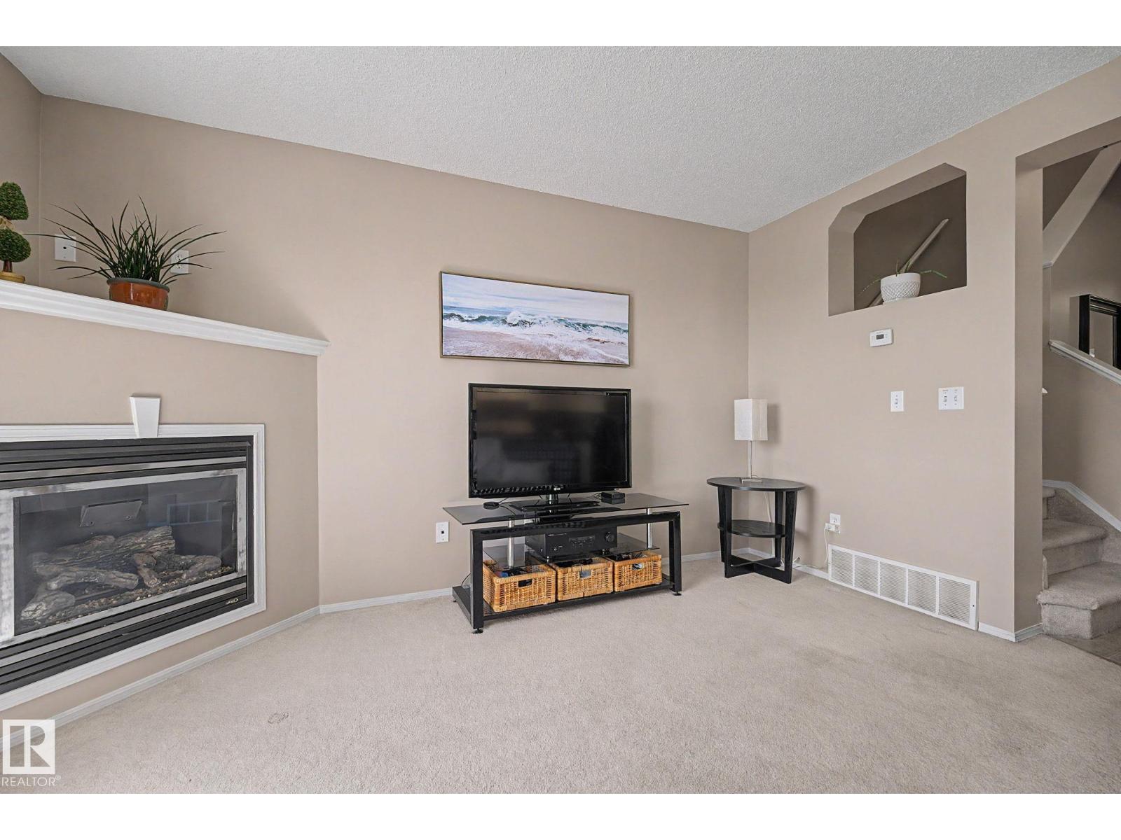 9083 Scott Crescent NW - Photo 10