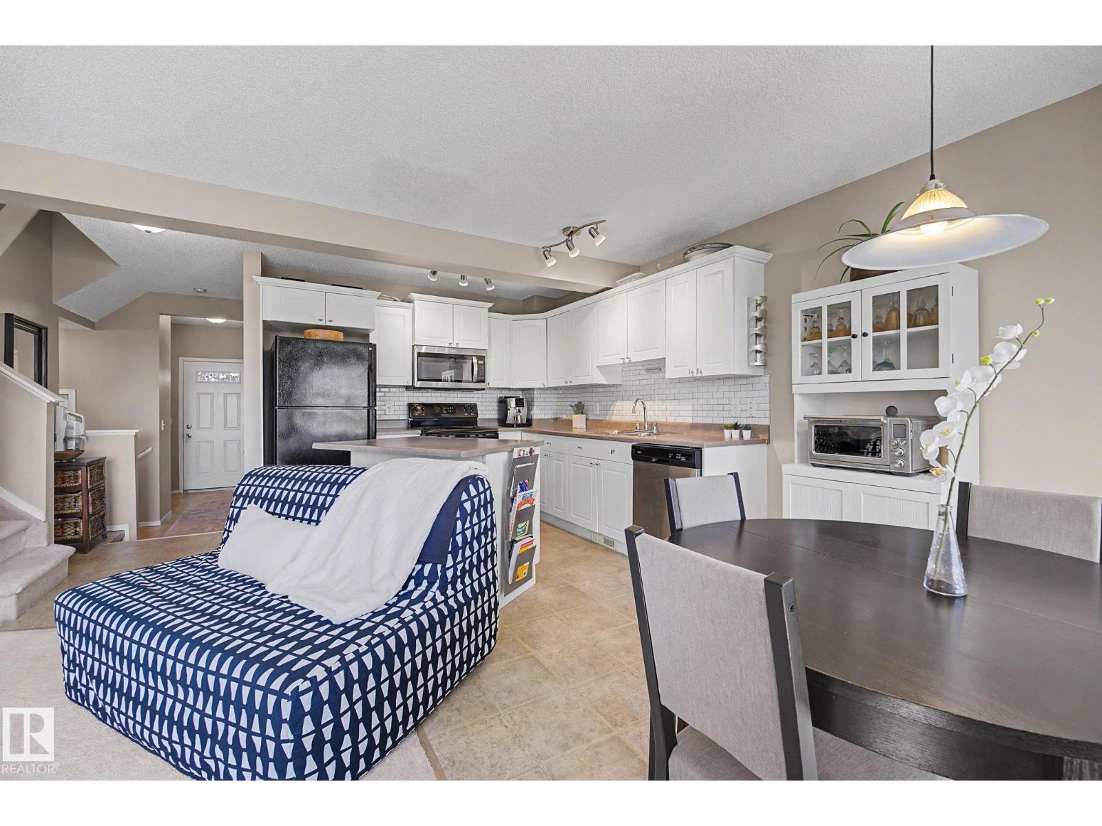 9083 Scott CR NW - 17