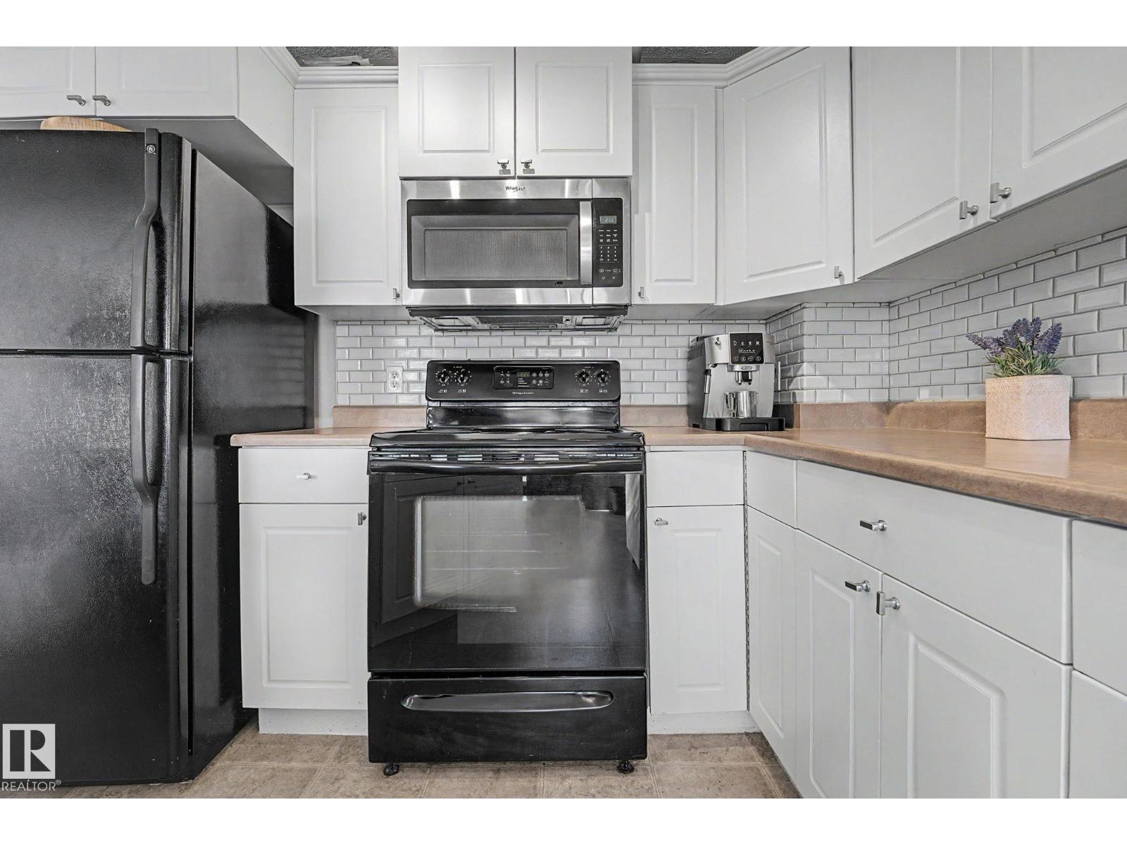 9083 Scott CR NW - 19