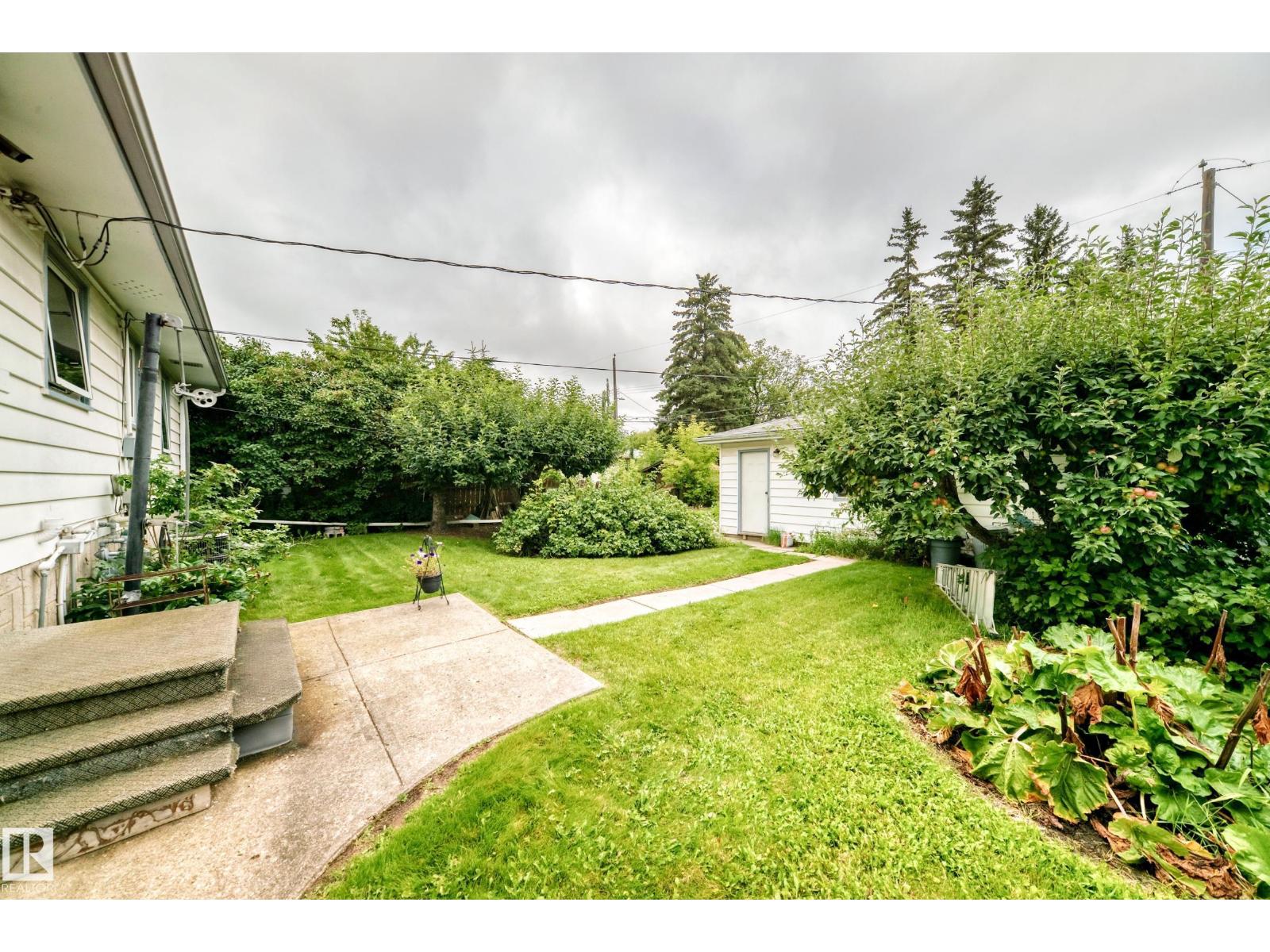 12720 120 AV NW NW - Photo 45
