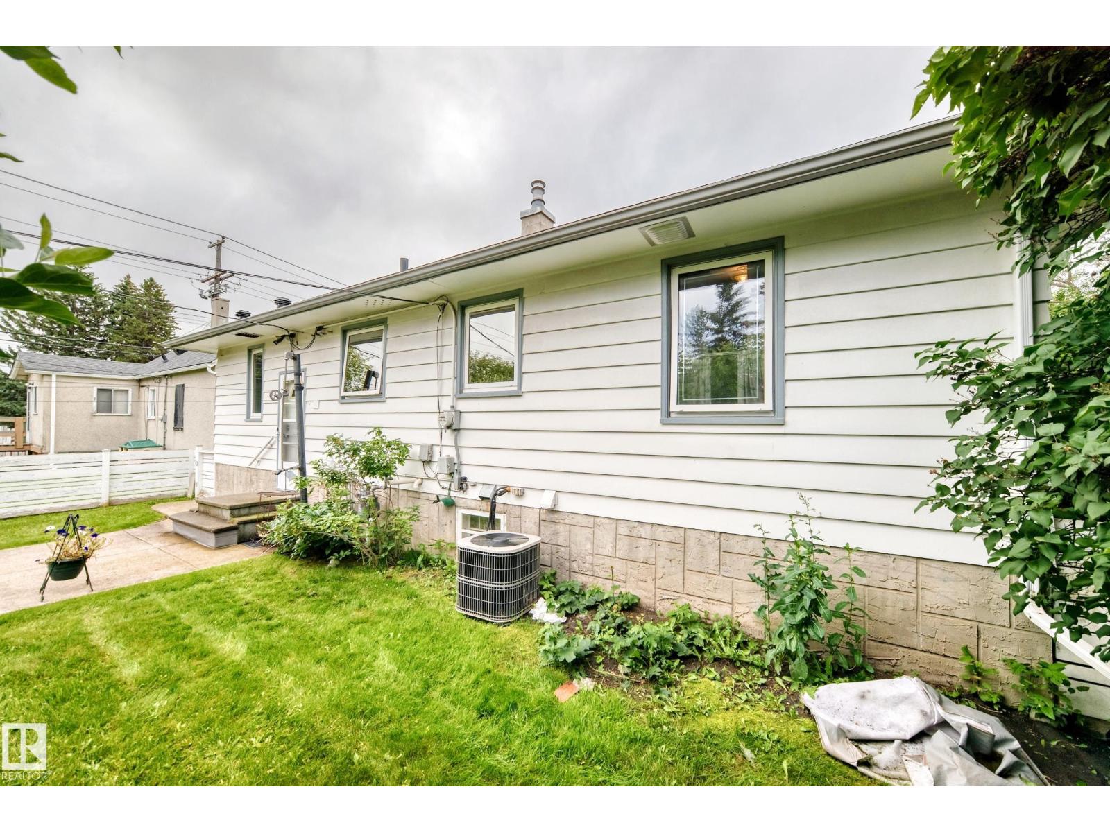 12720 120 AV NW - 49
