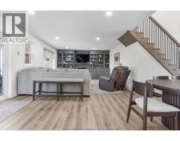 Foyer - 17938 Lakeshore Road, Rondeau Park, ON N0P1X0 Photo 16