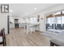 Bedroom - 17938 Lakeshore Road, Rondeau Park, ON N0P1X0 Photo 6