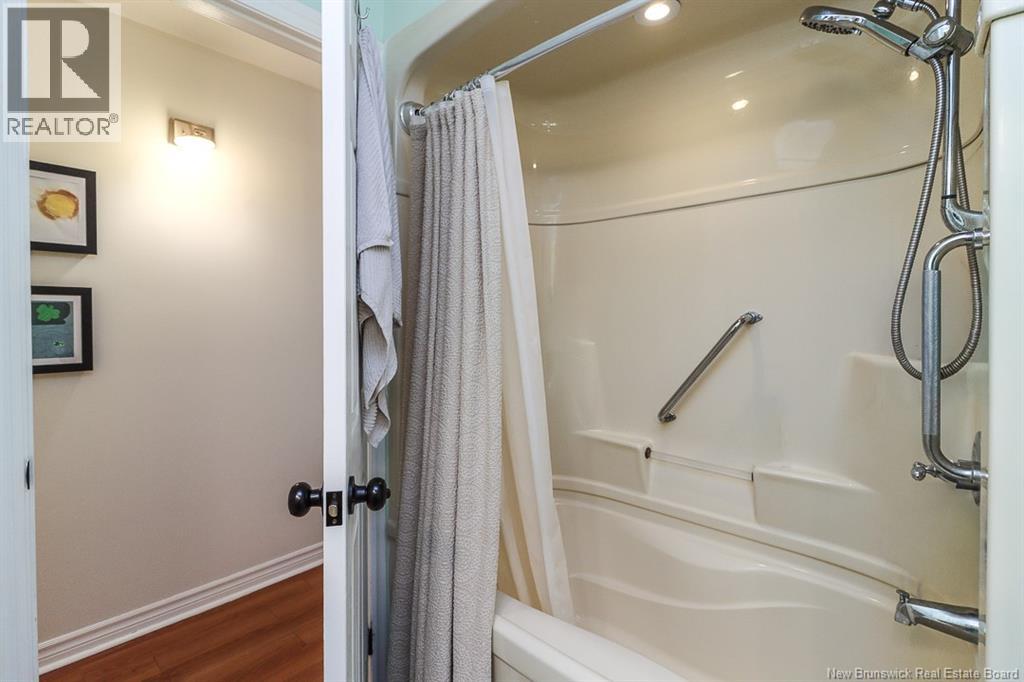 3 Parkwood Drive - Image 31