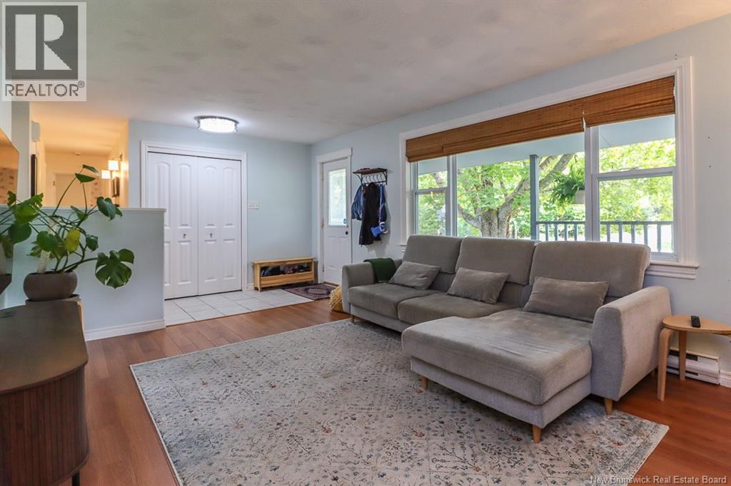 3 Parkwood Drive - Image 8