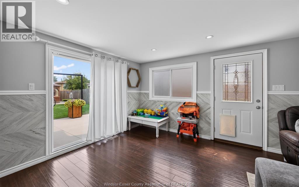 9535 AVERY LANE - Image 23