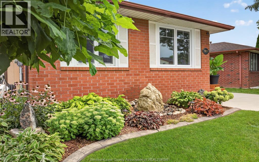 9535 AVERY LANE - Image 4