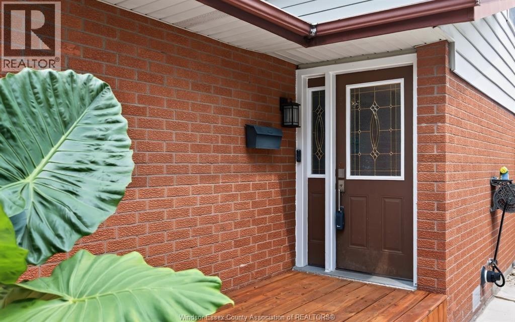 9535 AVERY LANE - 5