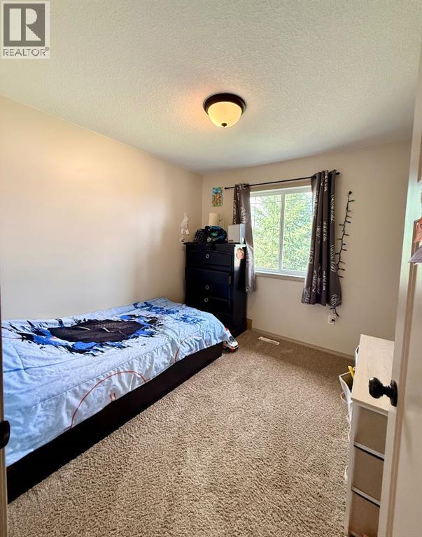 11005 95 Ave - 21