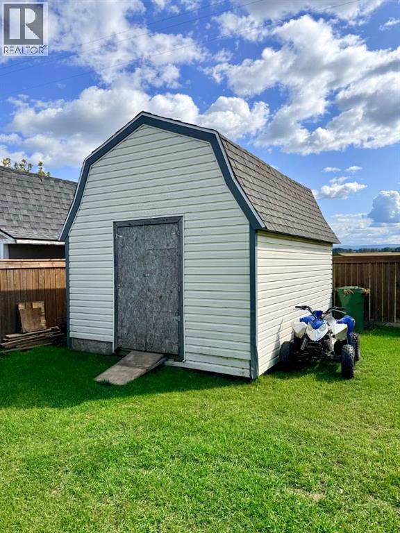 11005 95 Ave - 39