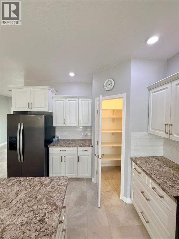 9904 111 Street Unit 4 - 16