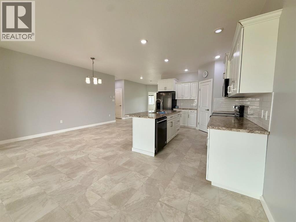 9904 111 Street Unit 4 - 12