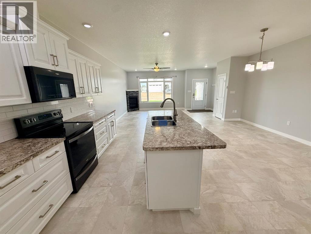 9904 111 Street Unit 4 - 17