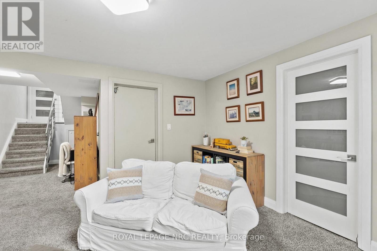 #15 178 SCOTT STREET - 36