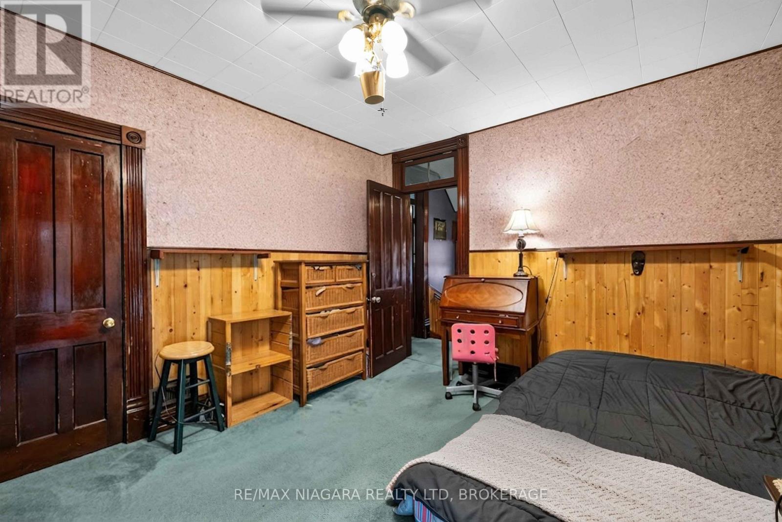 187 EMERALD STREET S - 18