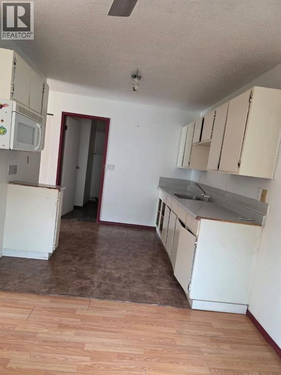 705 23 Street - Photo 7
