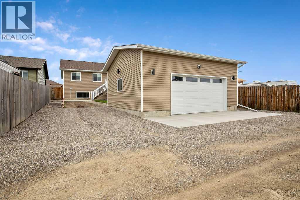 2006 30 Avenue