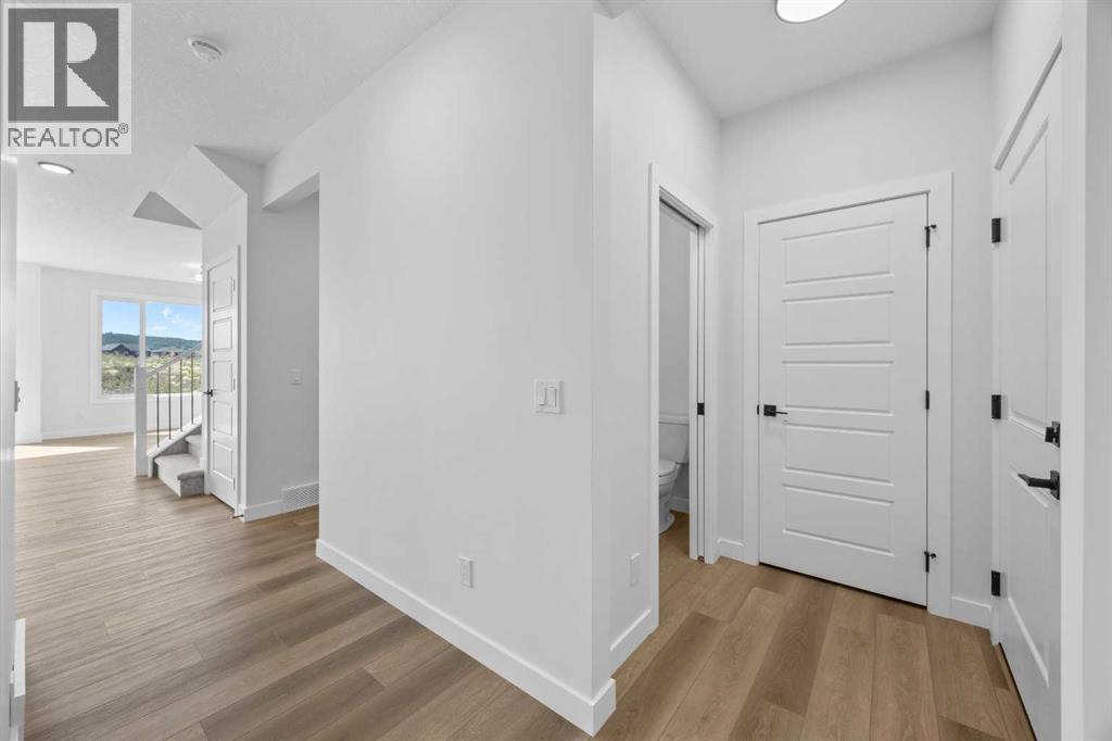 149 Creekside Street Southwest - Photo 5