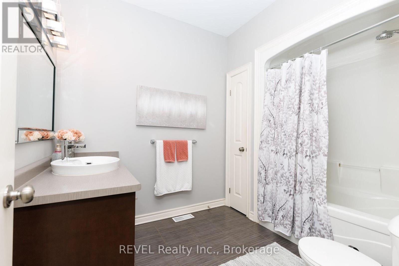 #3 4399 MONTROSE ROAD - Image 15