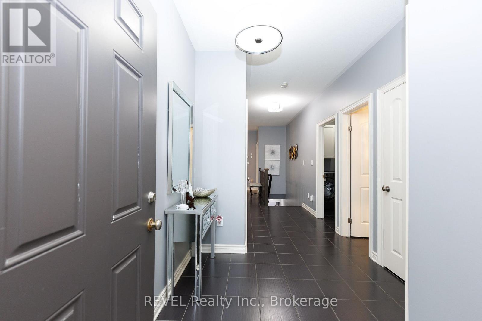 #3 4399 MONTROSE ROAD - Image 3