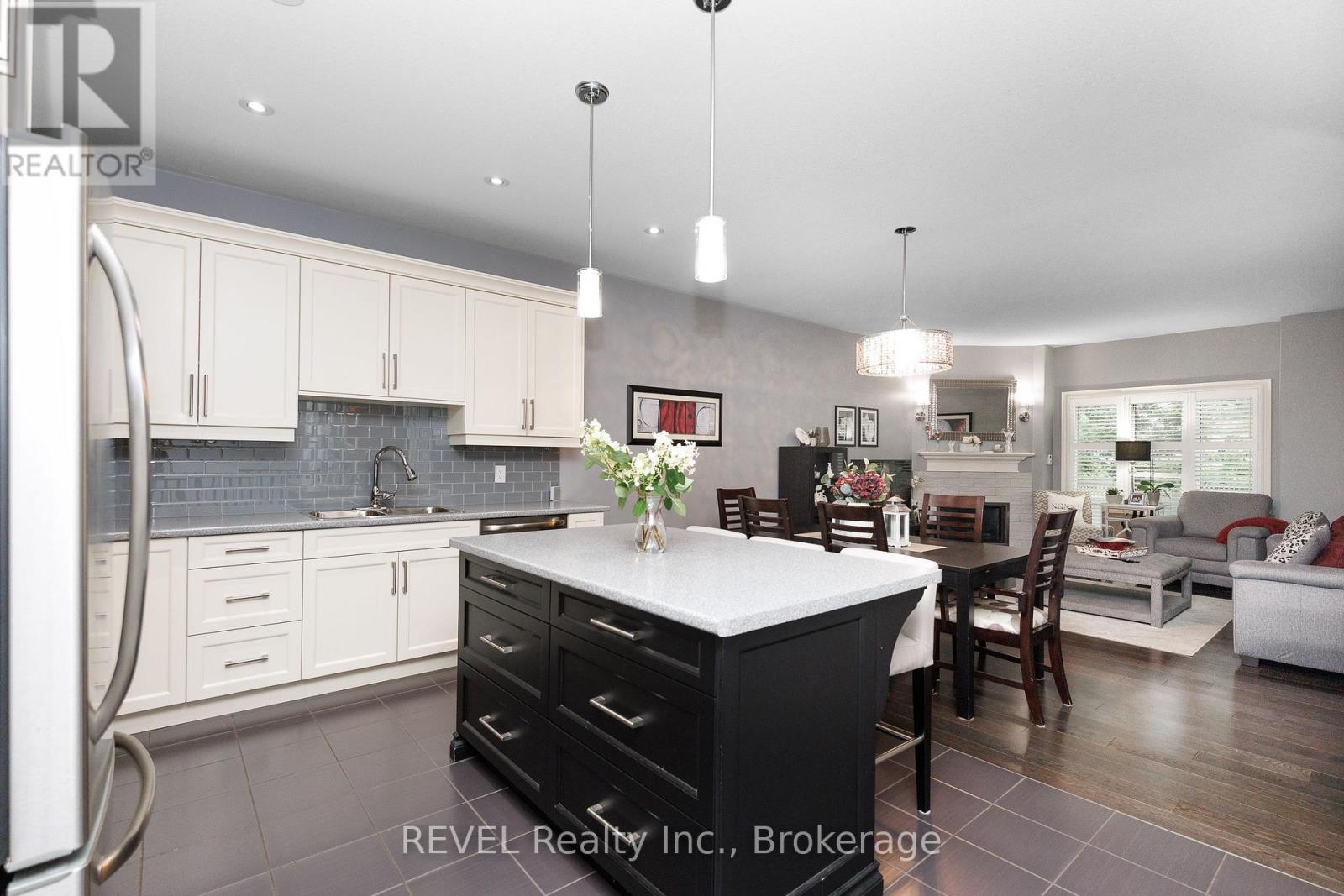 #3 4399 MONTROSE ROAD - Image 5
