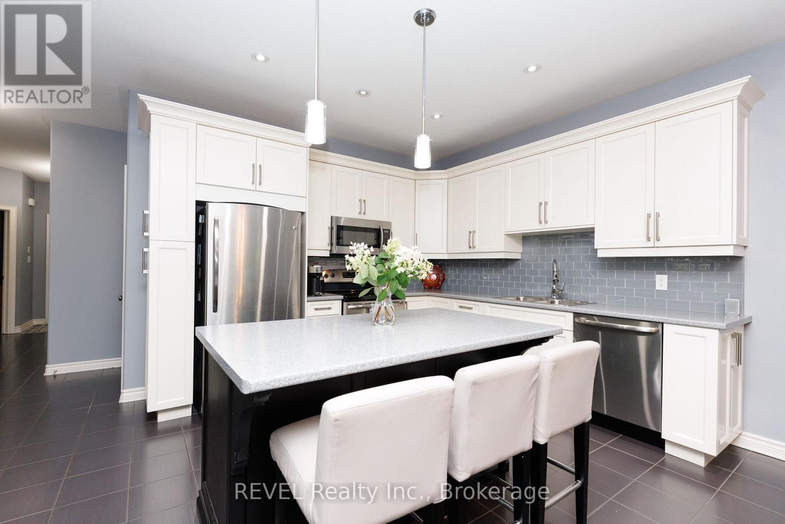 #3 4399 MONTROSE ROAD - Image 7