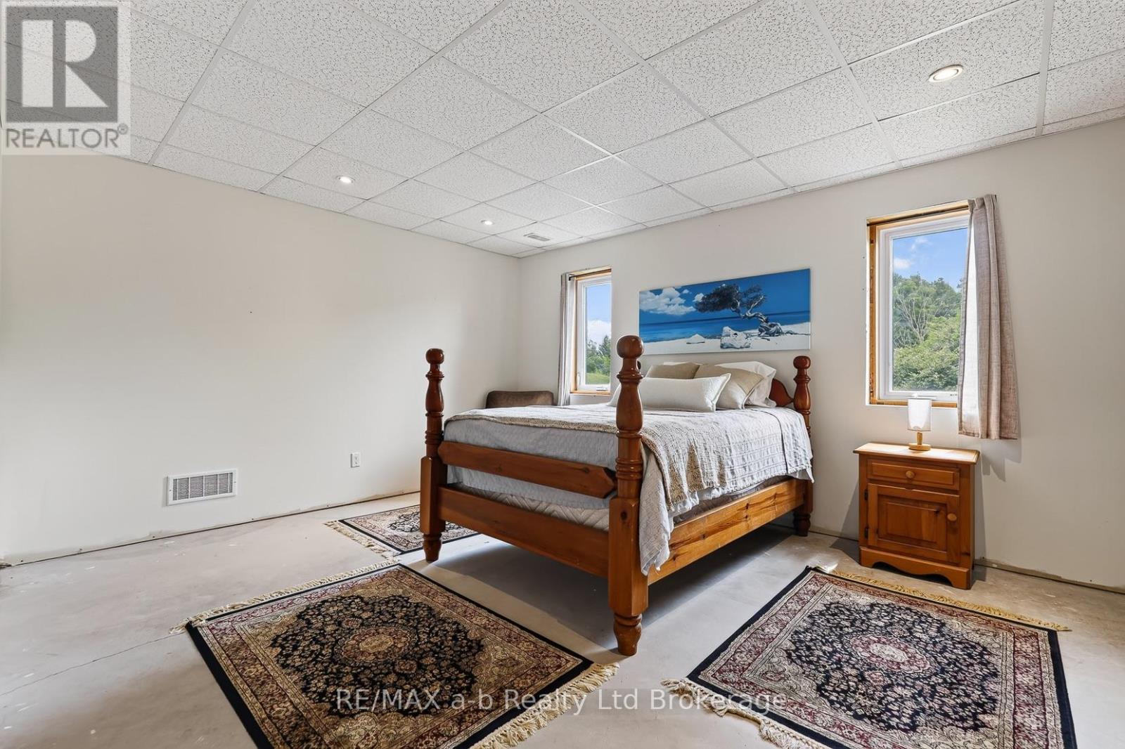 8827 PRINCE STREET - Image 30