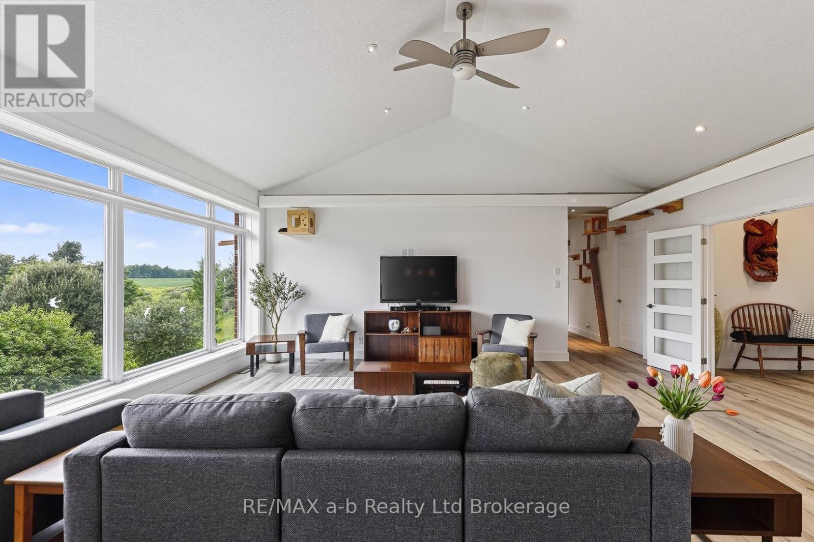 8827 PRINCE STREET - Image 9