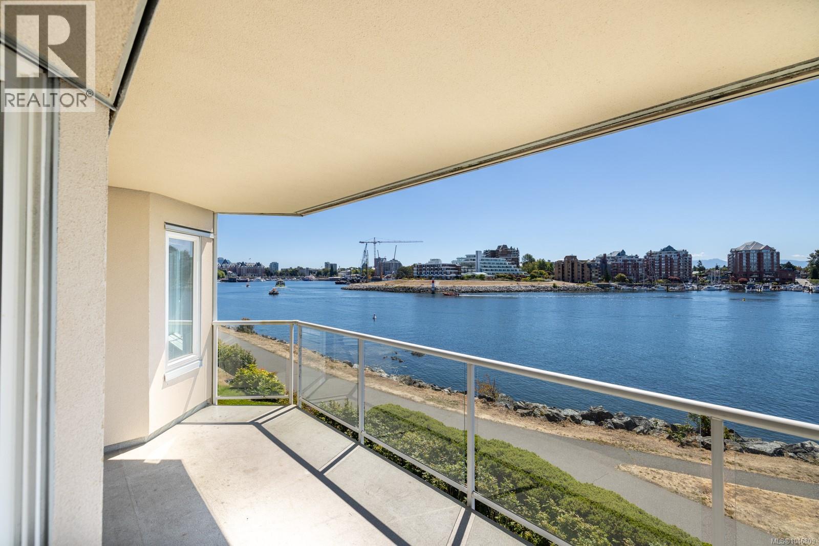 #209 55 Songhees Rd - Image 11