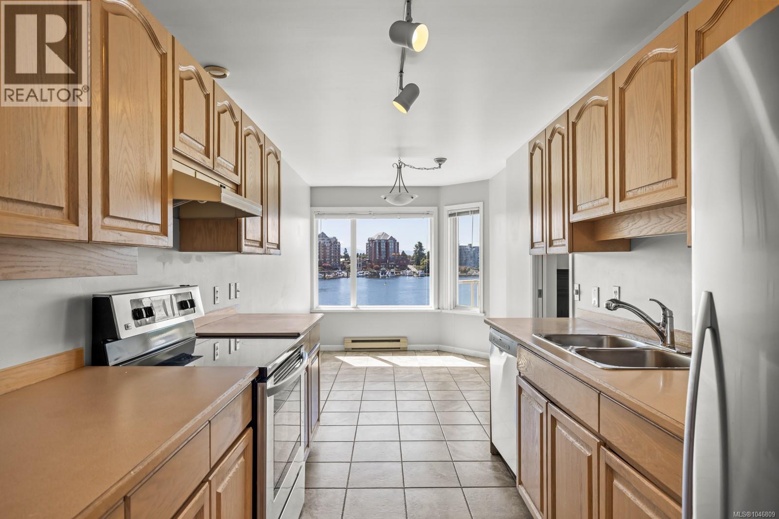 #209 55 Songhees Rd - 18