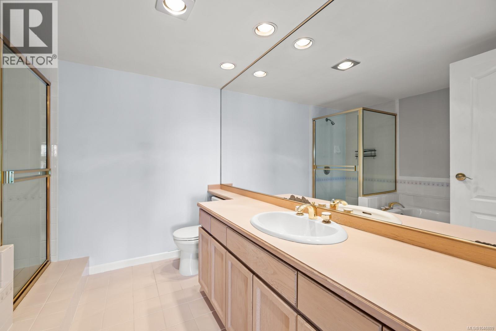 #209 55 Songhees Rd - 23