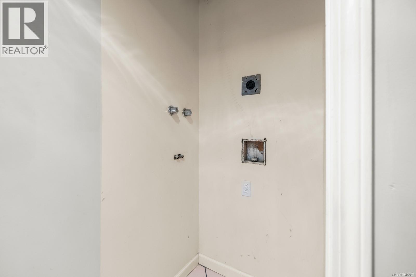 #209 55 Songhees Rd - Image 28