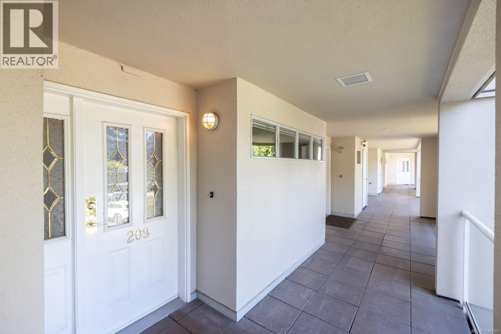 #209 55 Songhees Rd - 30