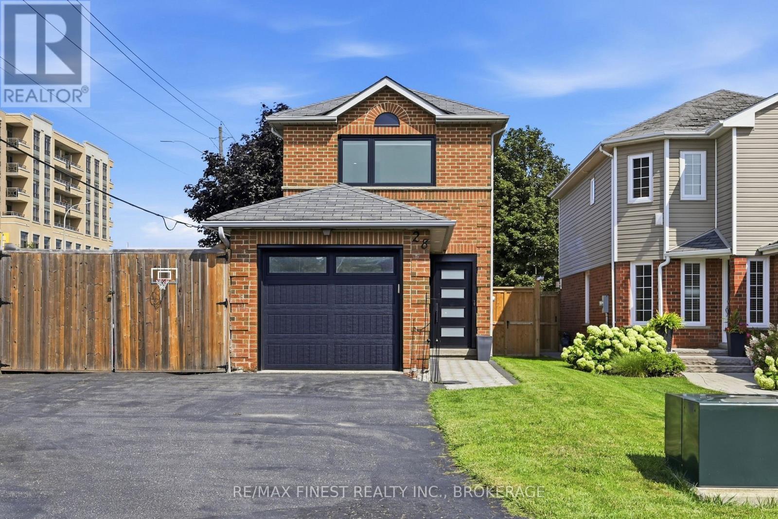 28 MELBORNE COURT - 1