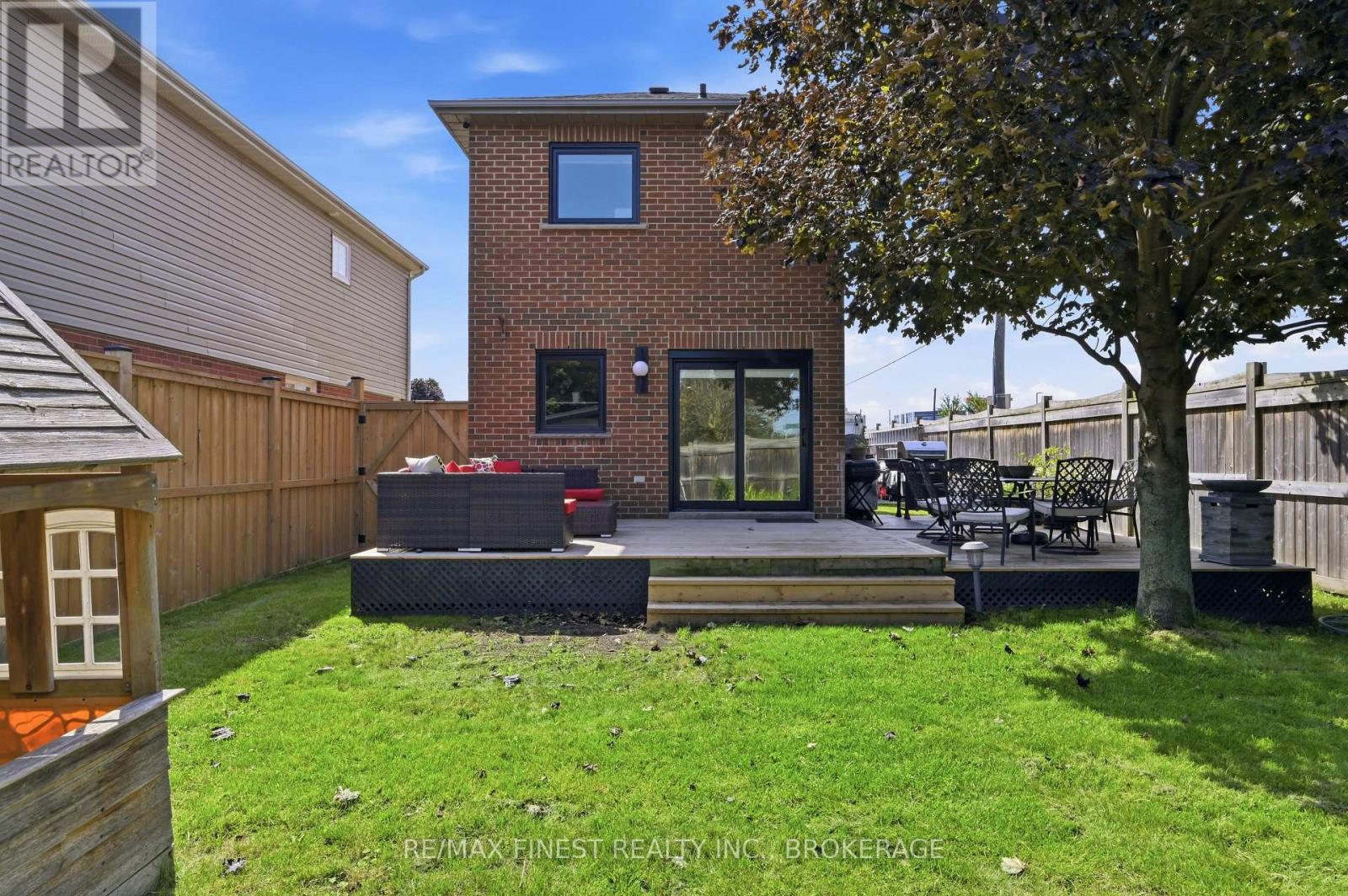 28 MELBORNE COURT - 39