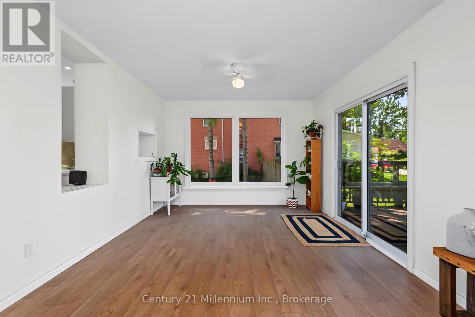 549 LOUISA STREET - Image 22