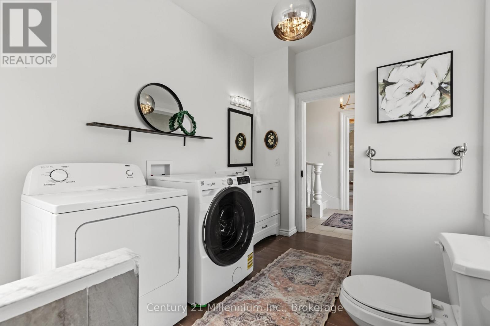 549 LOUISA STREET - Image 29