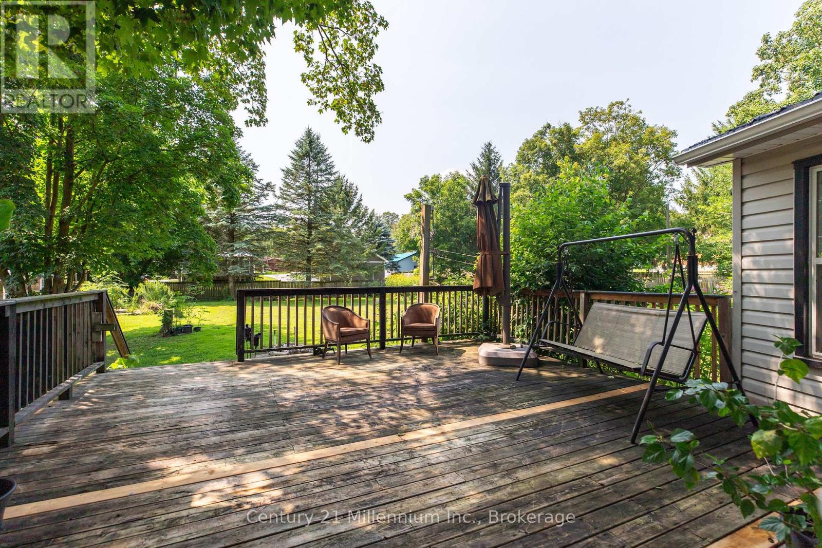 549 LOUISA STREET - 43