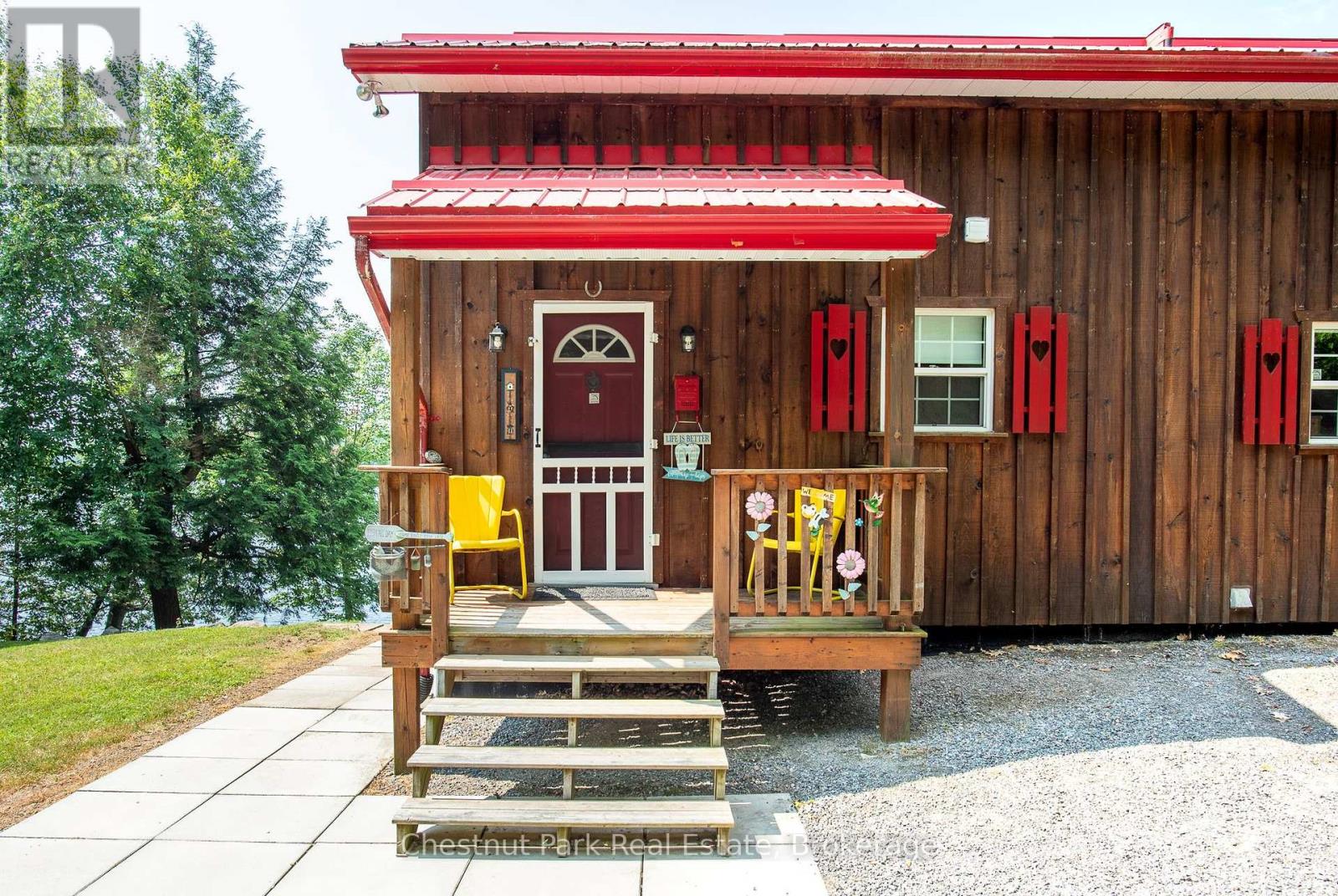 102 SHERWOOD ACRES DRIVE - 45