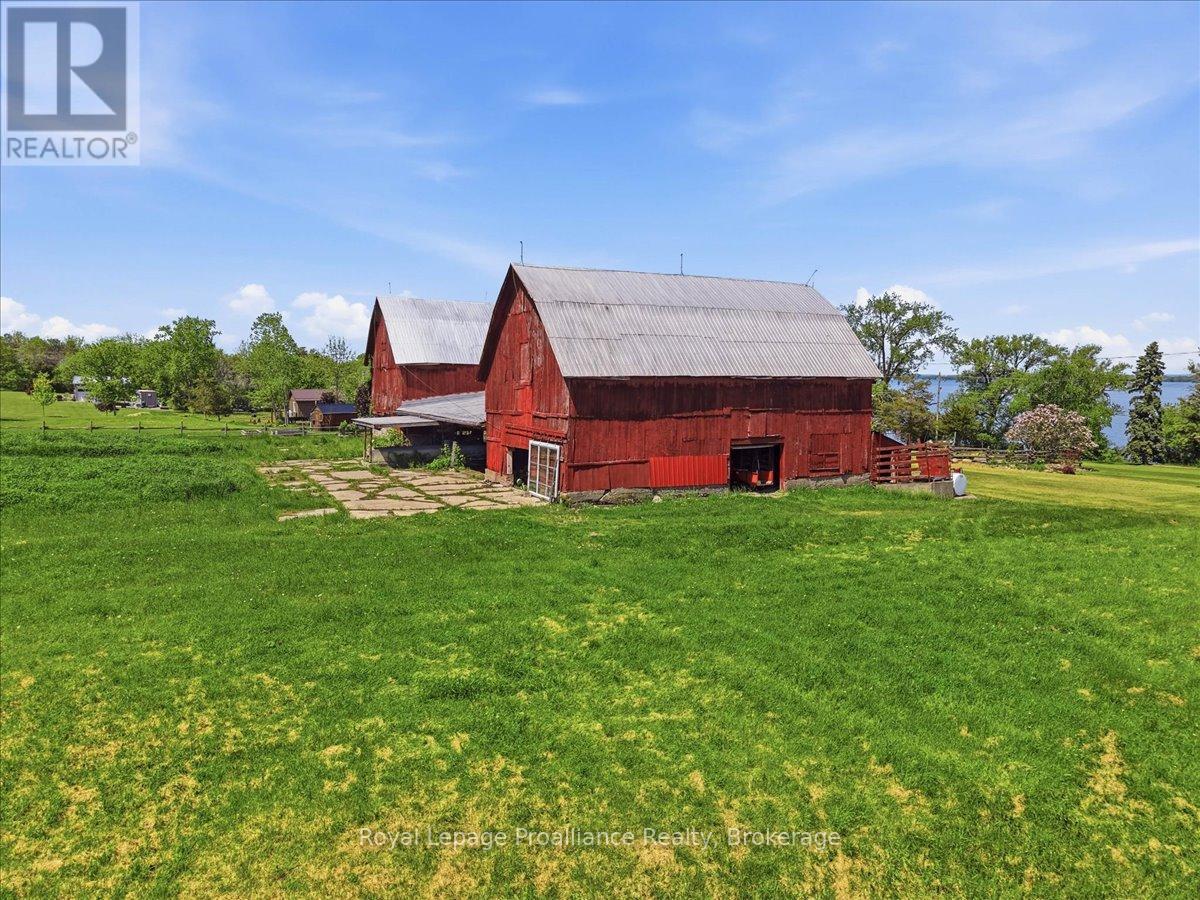 906 N BIG ISLAND ROAD - Image 36