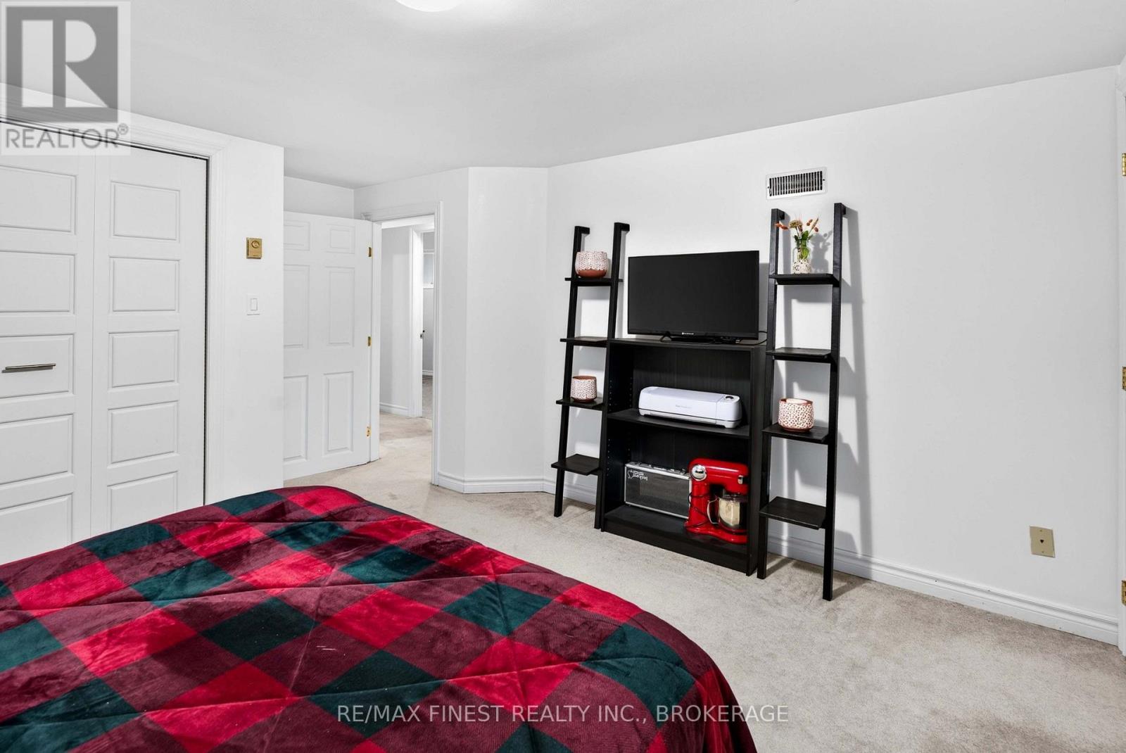 183 WESTBURY AVENUE - 33