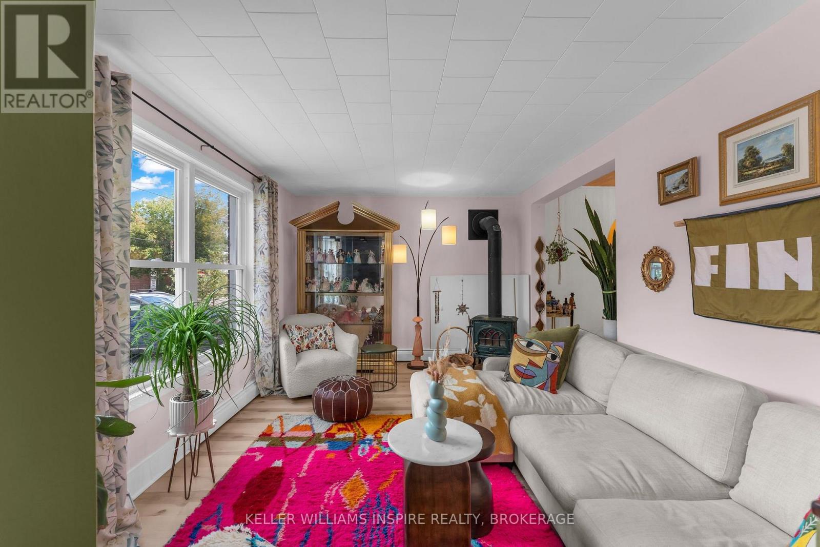 122 STEPHEN STREET - Image 10