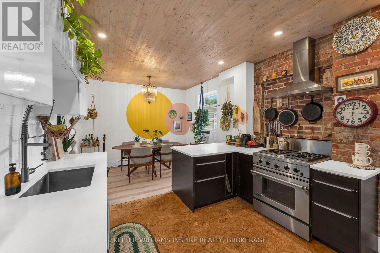 122 STEPHEN STREET - Image 16