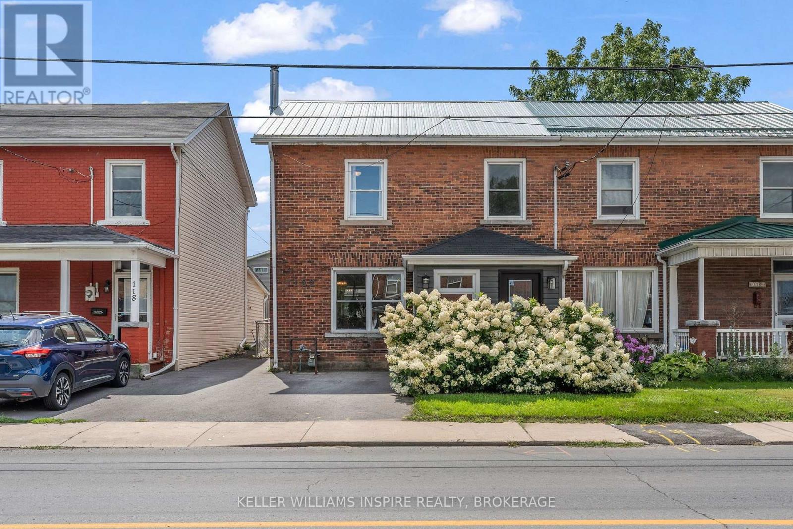 122 STEPHEN STREET - 2