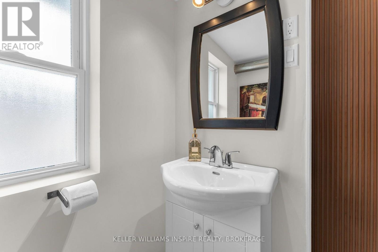 122 STEPHEN STREET - Image 25