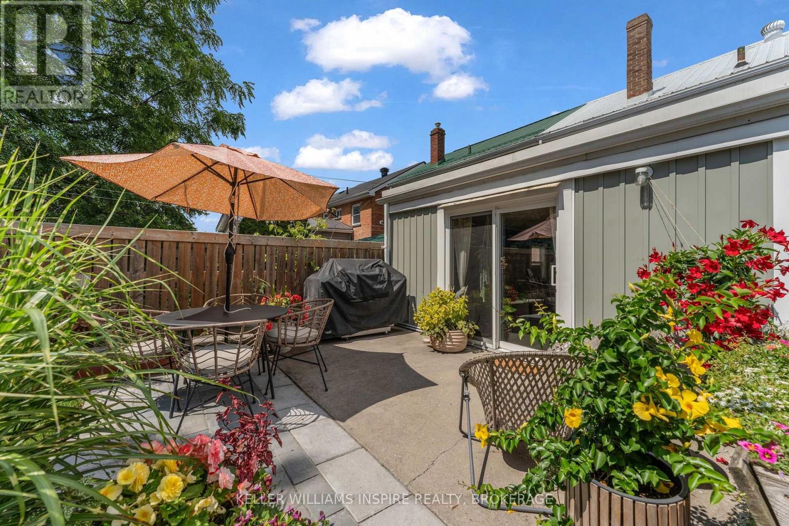 122 STEPHEN STREET - Image 41