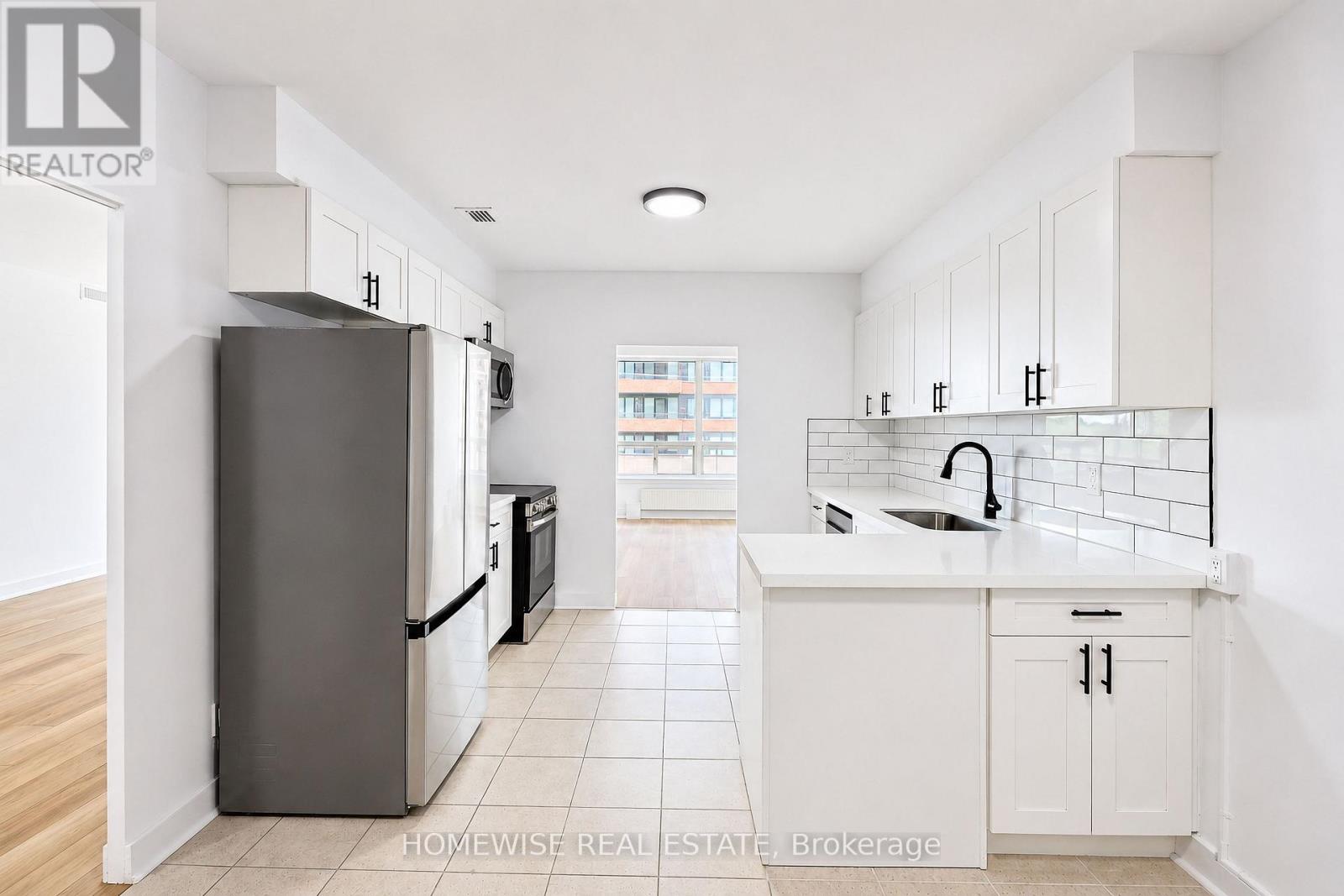 Photo of 2500 Bathurst Street