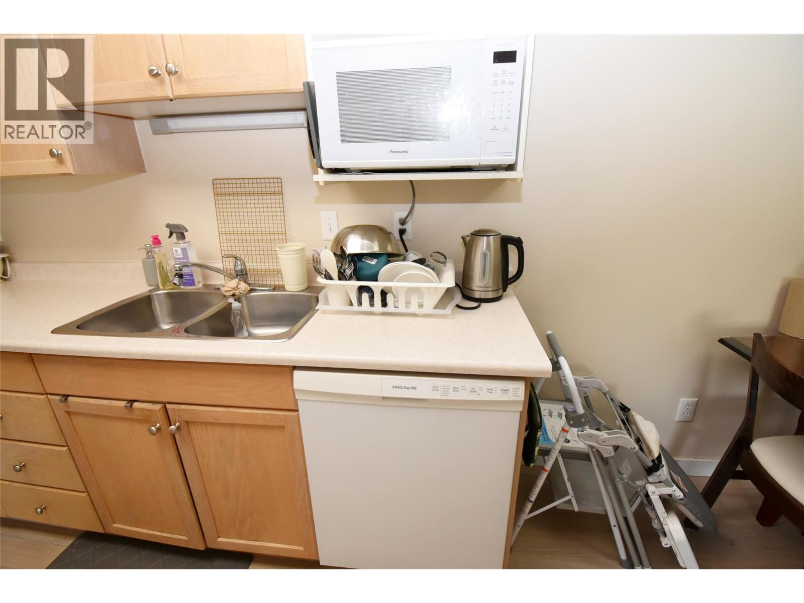 #210 505 Browne Road - Image 28