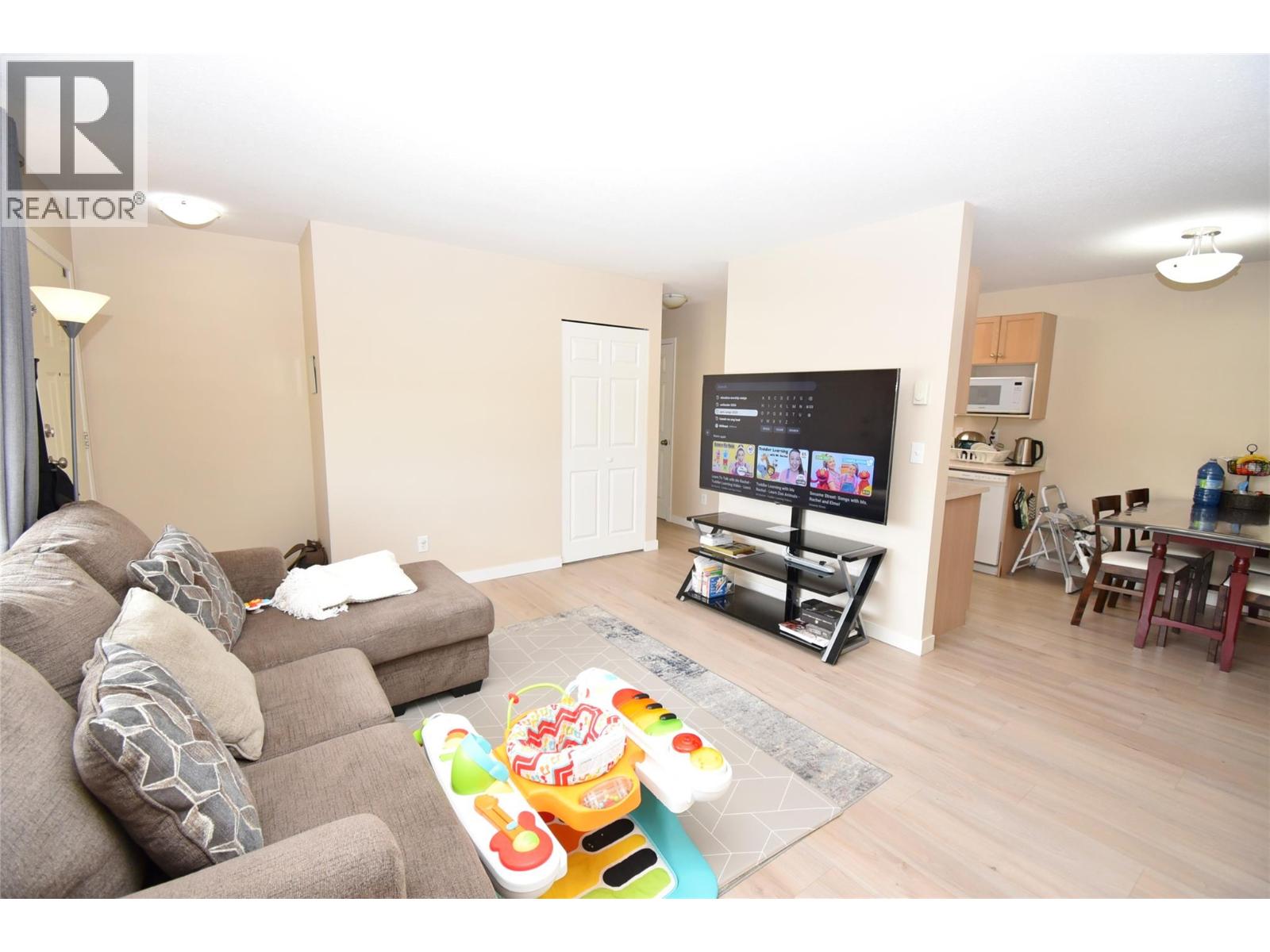 #210 505 Browne Road - 20